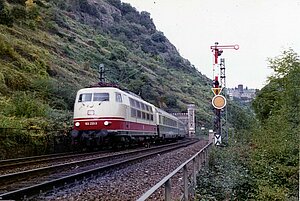 IC Senator mit neuen Großraumwagen Intercity Bahn