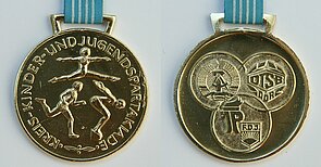 Goldmedaille der Kreis- Kinder und Jugendspartakiade der DDR 1988 Medaille der Spartakiade in der DDR