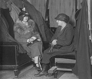 Bahnfahren in den 1920er Jahren Zugabteil früher
