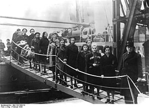 Jüdische Kinder, die aus Polen kamen
