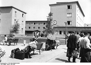 Aufnahme von Flüchtlingen aus der DDR im Notaufnahmelager DDR Republikflucht