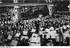 Wilhelm Furtwängler bei einer Aufführung der Berliner Philharmoniker