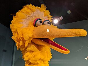Bibo aus der Kindersendung Sesamstraße kinderprogramm 70er jahre