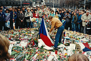Václav Havel in der Samtenen Revolution in der Tschechoslowakei Zerfall des Ostblocks