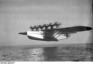 Wasserflugzeuge Flugboot im Flug