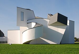 Vitra Design Museum als Beispiel für Dekonstruktivismus Dekonstruktivismus Architrektur