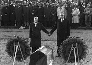 kohl mitterrand verdun 1984