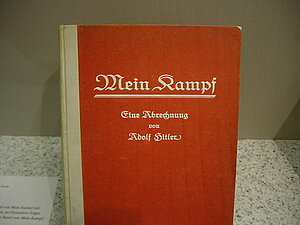 Erstausgabe von Hitlers "Mein Kampf"