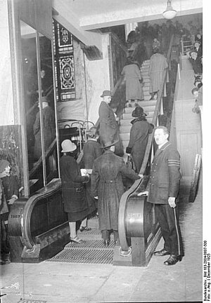 Erste Rolltreppe in Deutschland Wann wurde die Rolltreppe erfunden?