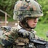 Frau an der Waffe - Bundeswehr