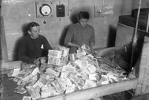 Vernichtung von Papiergeld Währungsreformen