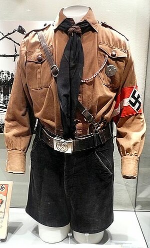 Hitlerjunge Uniform