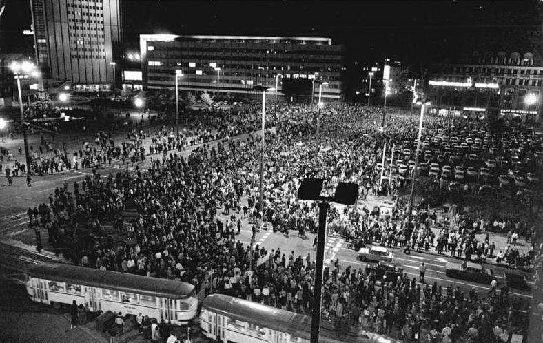 Montagsdemonstrationen - 1989 - Zeitstrahl | Zeitklicks
