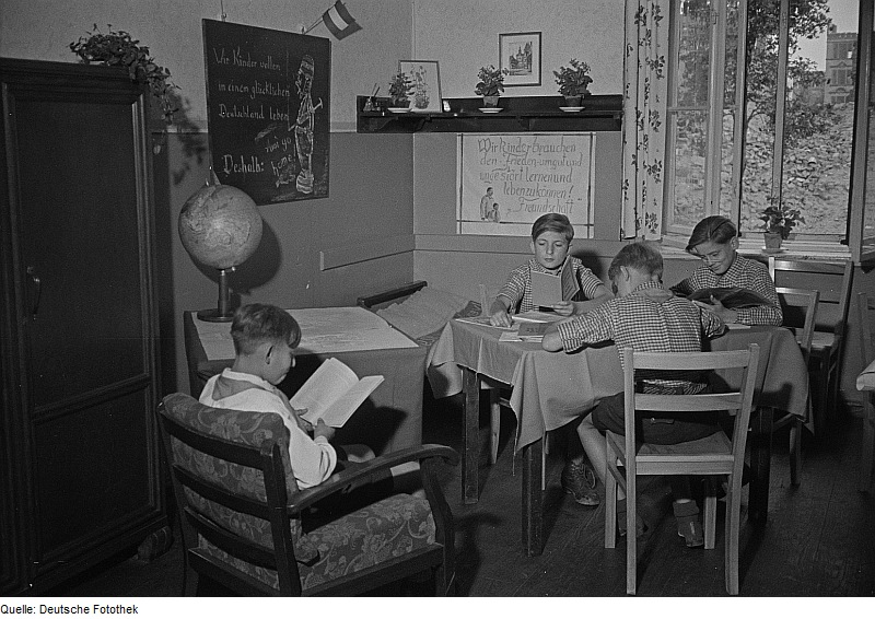 Ehemalige Heimkinder Kinderheime In Den 60er Jahren Heimkinder - DDR | Zeitklicks
