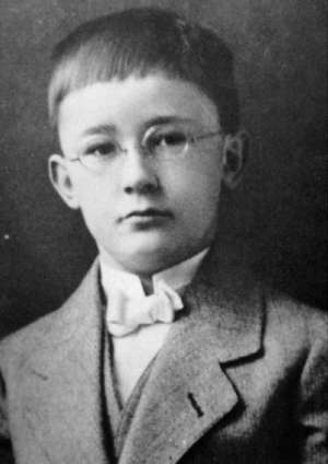 Heinrich Himmler im Alter von sieben Jahren
