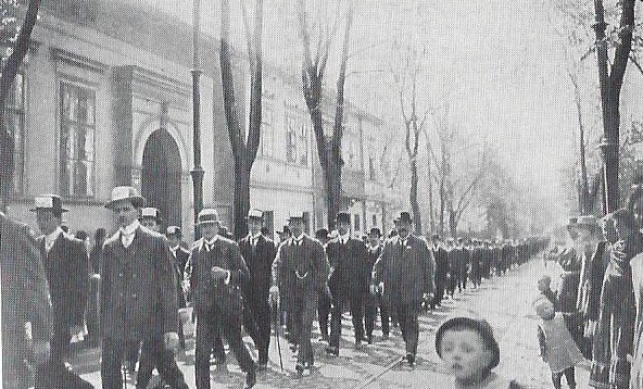 Welche Reformen gibt es in der Novemberrevolution? Weimarer Republik